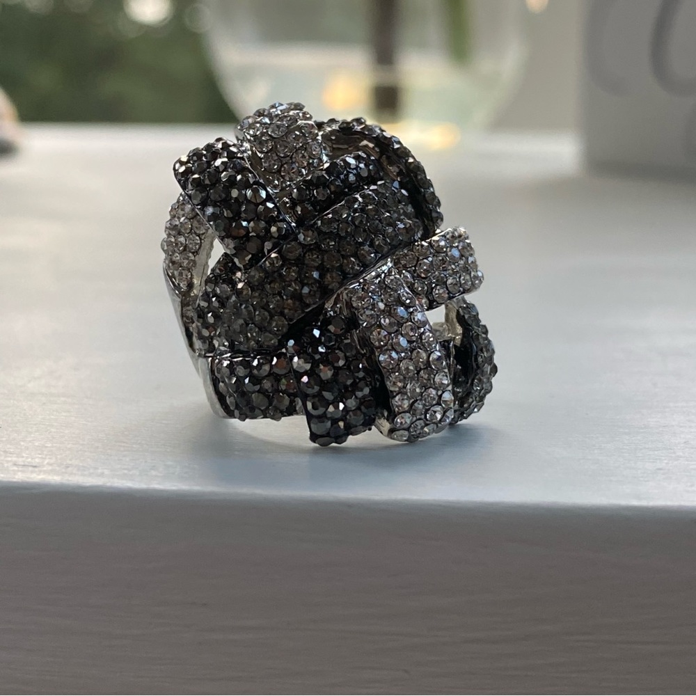 Black & White Rhinestone Ring - Picture 14 of 14